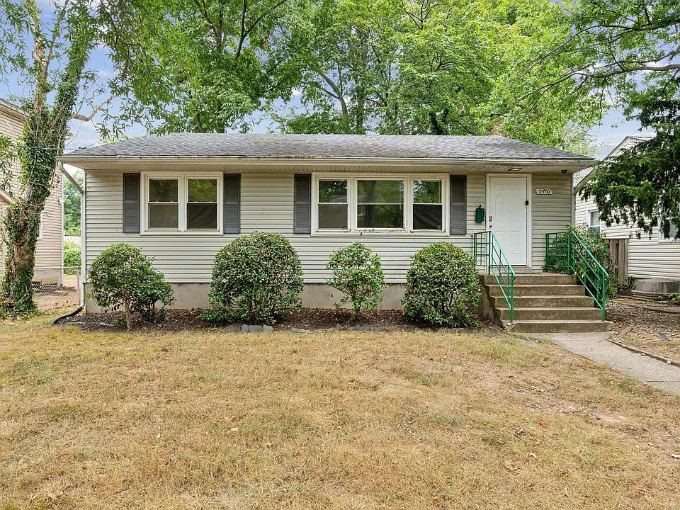 7510 Girard Ave
