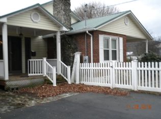 218 Ingleside Ave, White Sulphur Springs, WV 24986