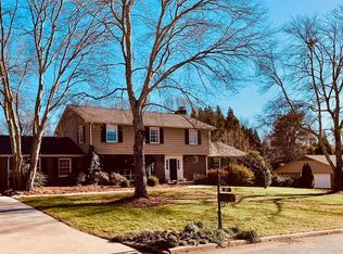 207 Castlewood Dr, Greenville, SC 29615