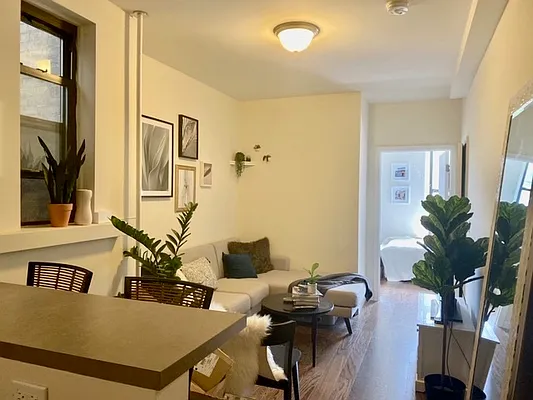 Rented by Living New York | media 40