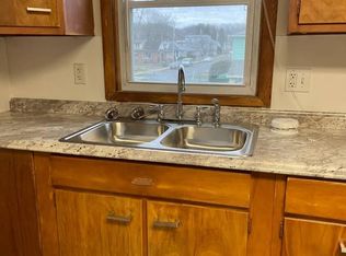 33 State St #2, Chicopee, MA 01013