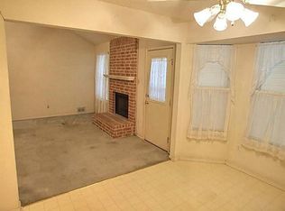 927 Harrison Dr, Kennedale, TX 76060