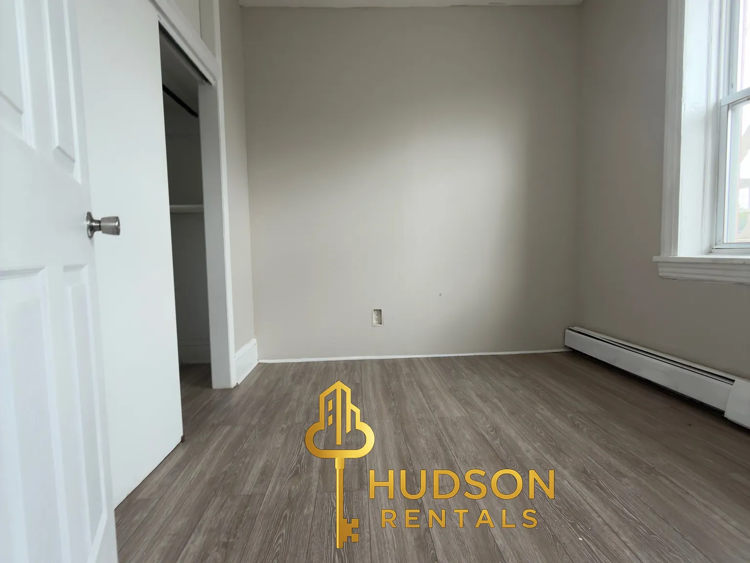 488 John F Kennedy Blvd — Photo 2