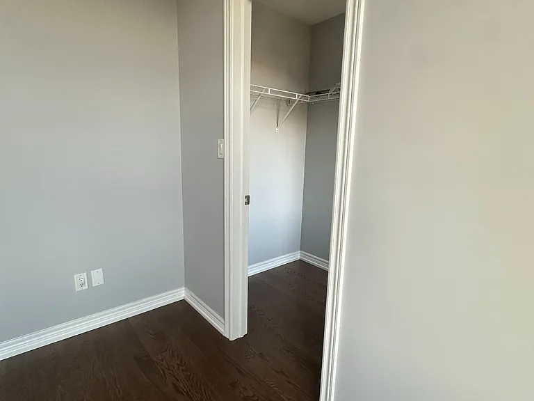 99 Cayton Cres — Photo 19