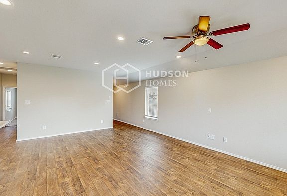 3rd image of 21320 Pine Mill Dr