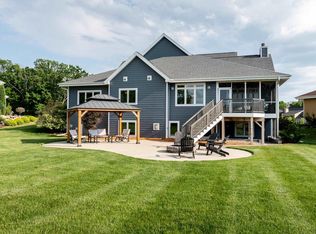 9802 Shadow Ridge Trl, Middleton, WI 53562