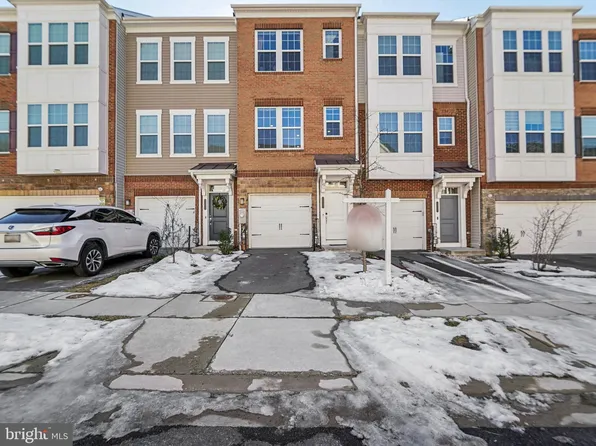 2537 Debert Cir, Hanover, MD 21076