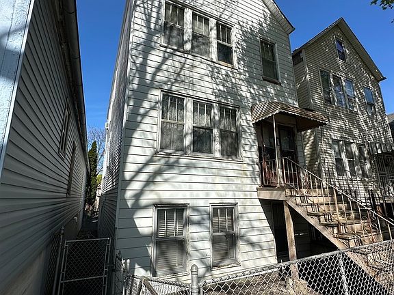 2nd image of 4636 S Wolcott Ave