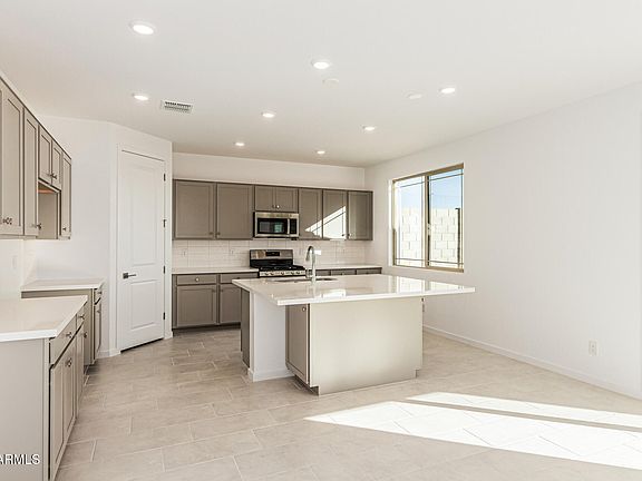 4th image of 30143 W Palo Brea Way