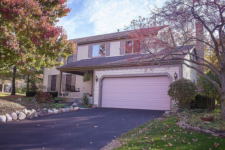 1st image of 1056 Walsingham Ct