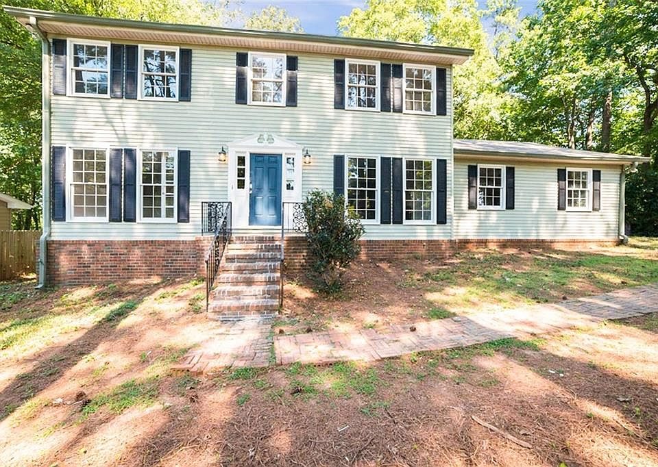 1st image of 2245 Pine Point Dr