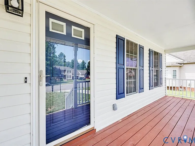 10017 Chartwood Ct — Photo 2