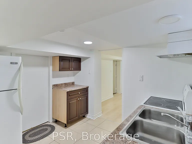 329 Vaughan Rd #LOWER — Photo 14
