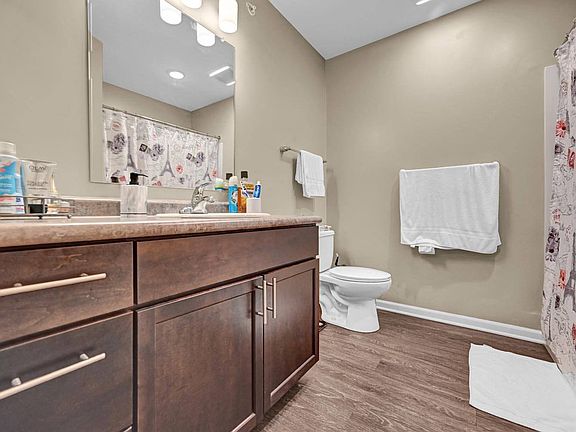 5th image of 572 Kellinger Rd #570F