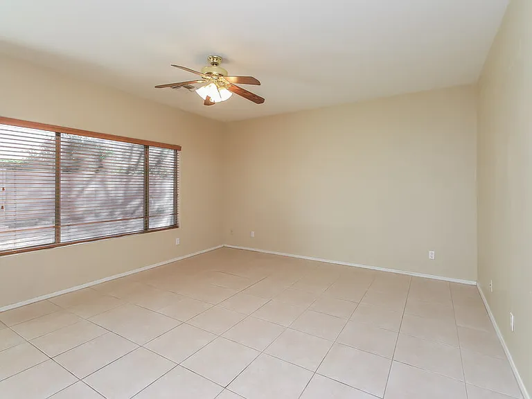 21299 E Lords Way — Photo 5