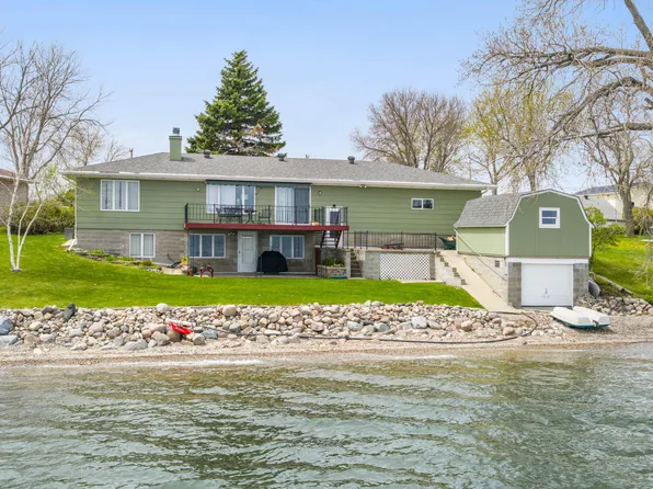 920 N Lake Dr, Watertown, SD 57201