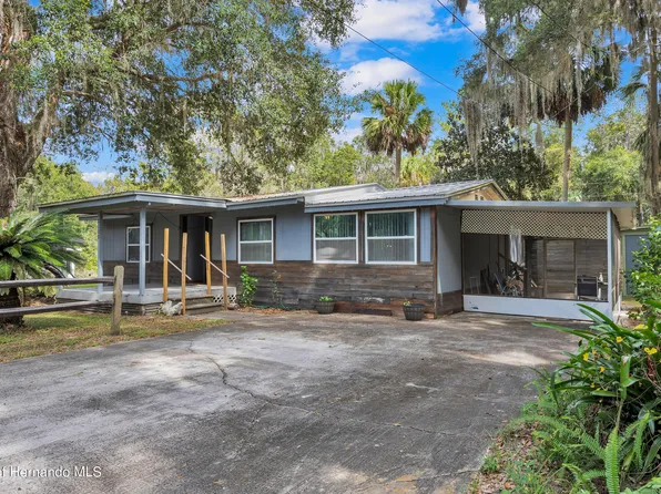 3189 County Road 419, Lake Panasoffkee, FL 33538