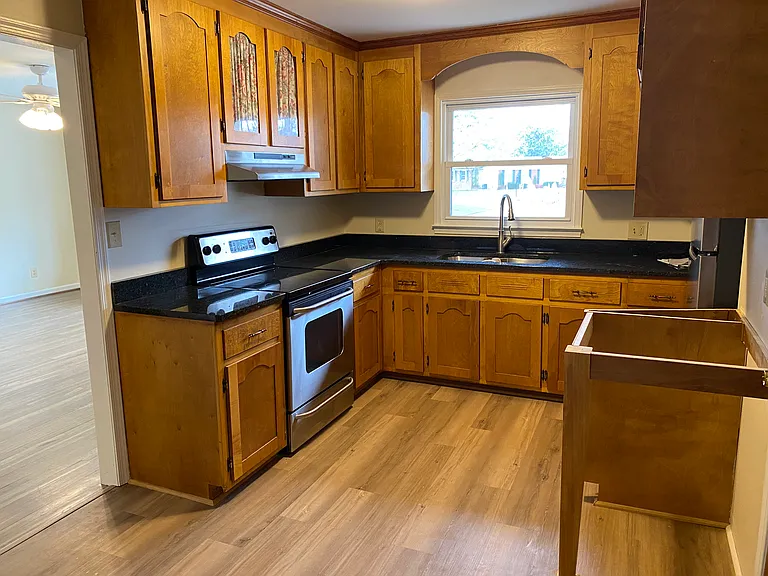 218 Mona Dr — Photo 11