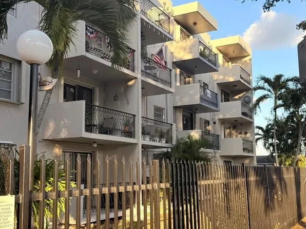 3181 SW 13th Street #114, Miami, FL 33145