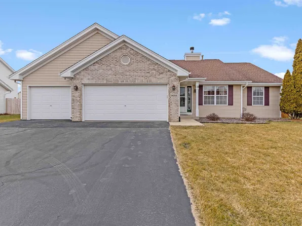 14058 Reston Dr, South Beloit, IL 61080