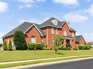 815 Stonebrook Dr, Lebanon, TN 37087