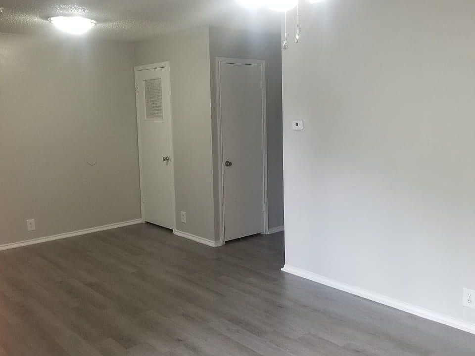 1st image of 6530 Timberhill Dr #103