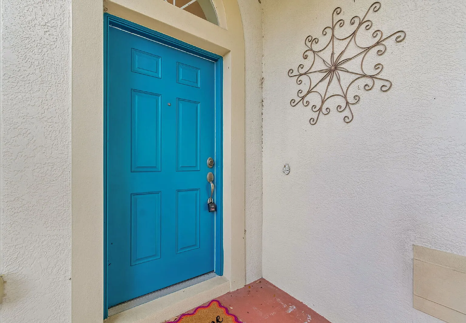 3 bed, 2.0 bath, 1730 sqft, $2,100 — Photo 4