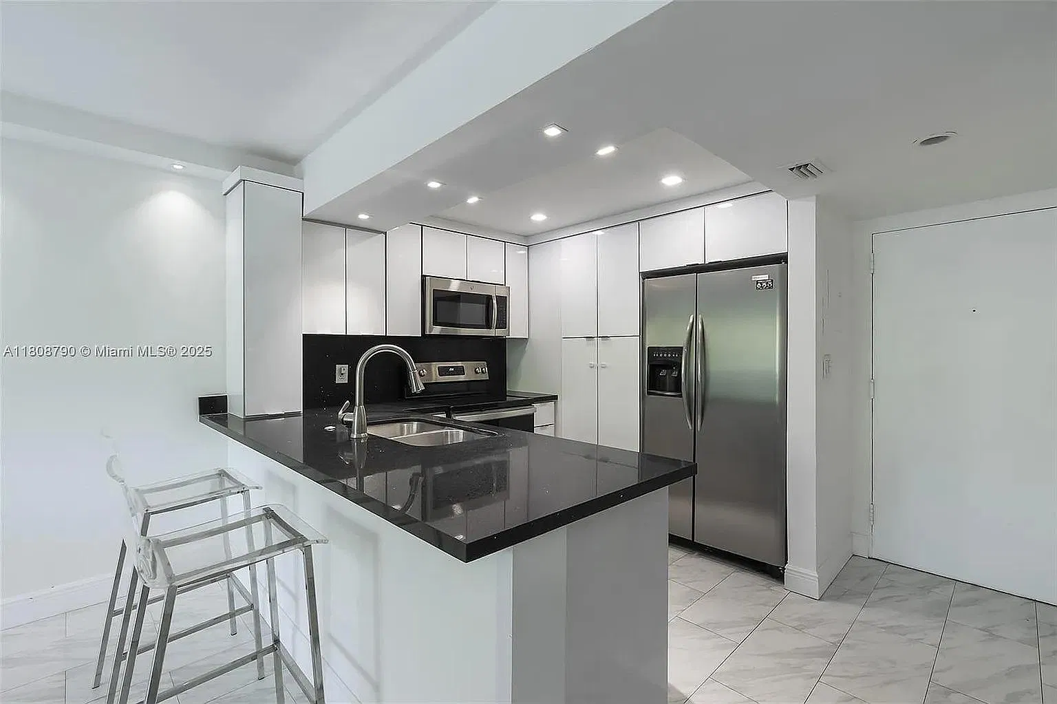 14221 N Kendall Dr - 14221 N Kendall Dr #104C — Photo 2