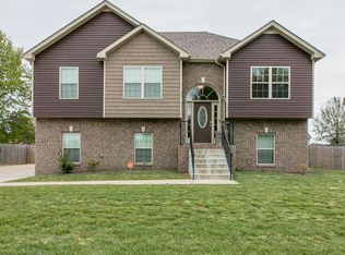 765 Tylertown Rd, Clarksville, TN 37040