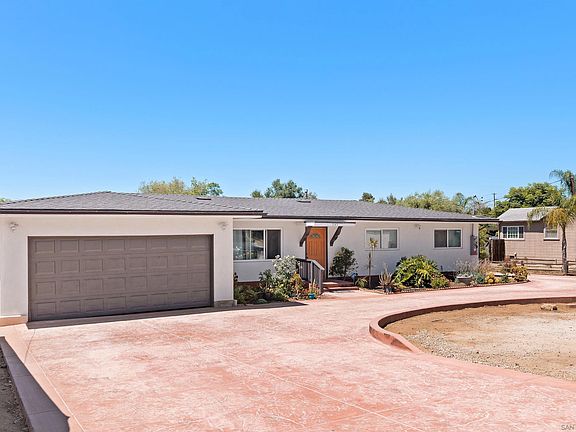 5th image of 643 McDonald Ln