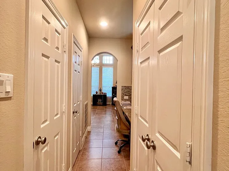 18607 Pelham Grove Ln — Photo 40