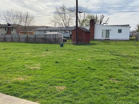 2nd image of 605 Cliff St #605
