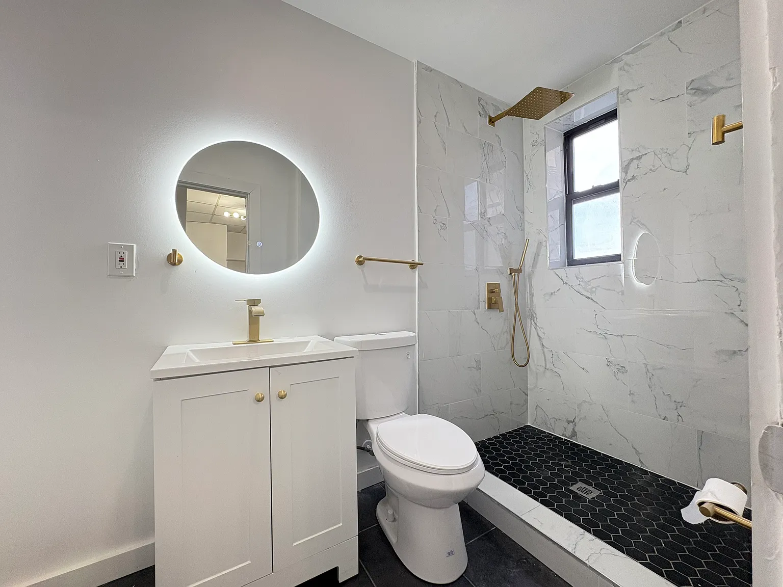 1 bed, 700 sqft, $2,000 — Photo 4