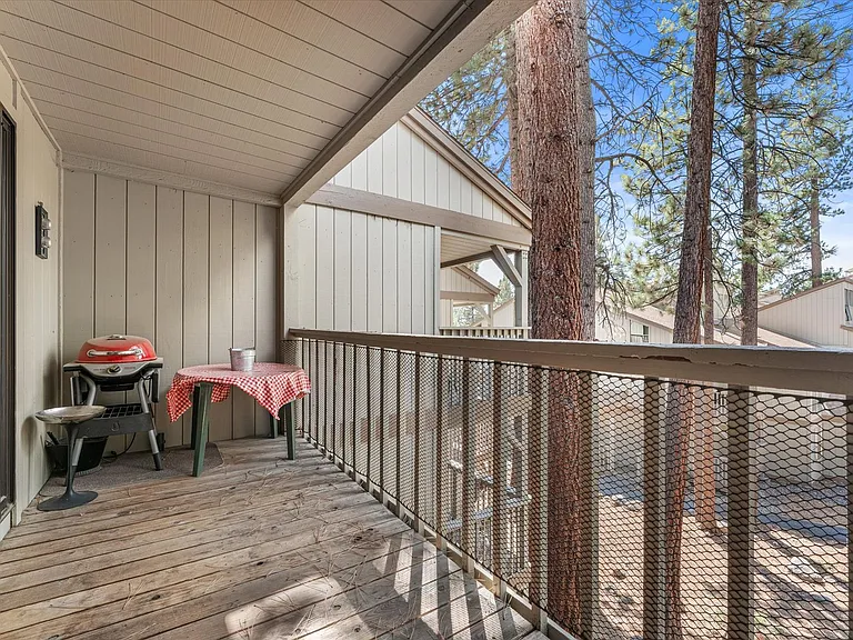 1001 Commonwealth Dr #207 — Photo 7