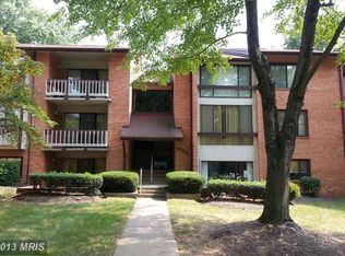 10212 Bushman Dr APT 203, Oakton, VA 22124