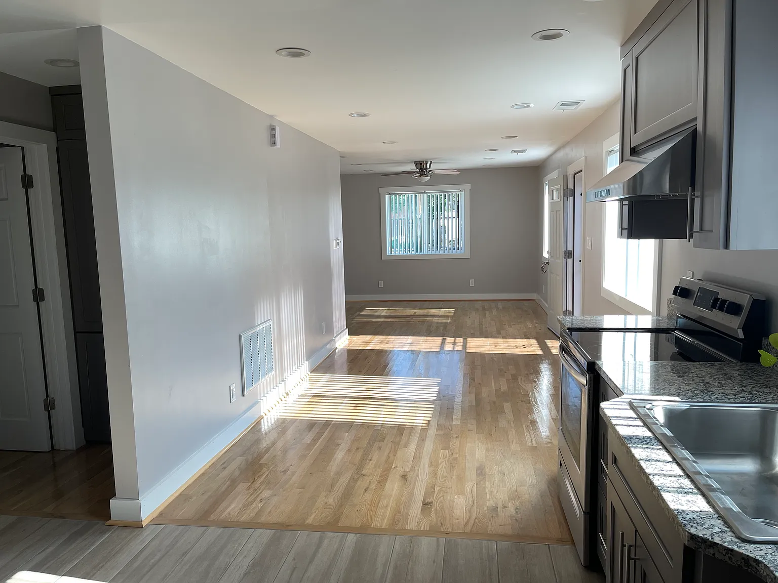 1815B Gold Ave SE, Albuquerque — Photo 3