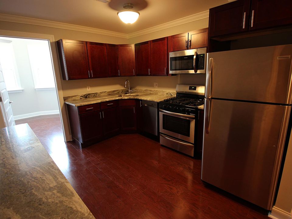 1st image of 602 S 2nd St APT 10