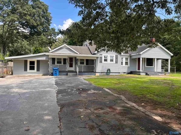 310 Douglas St, Boaz, AL 35957