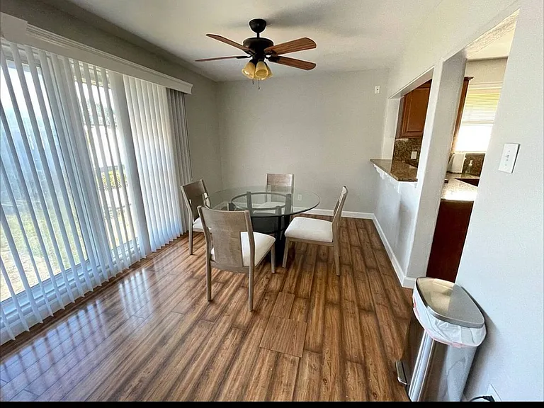 582 Revilo Blvd — Photo 8