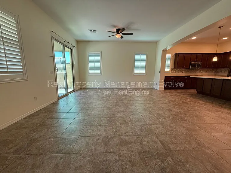 20508 W Carlton Mnr — Photo 11