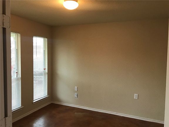 4th image of 7106 Thannas Way