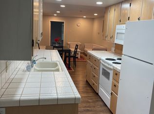 2308 N Berkeley Ave #B, Turlock, CA 95382