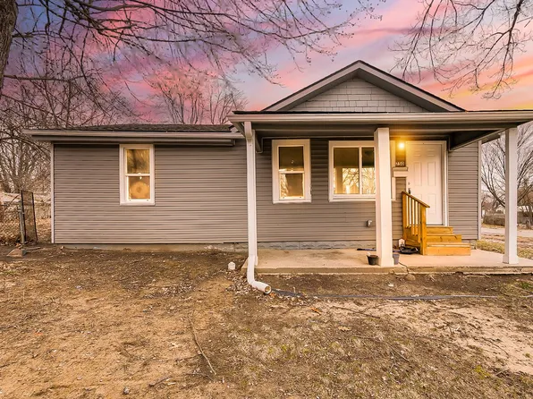 750 Scottwood St, Pontiac, MI 48340