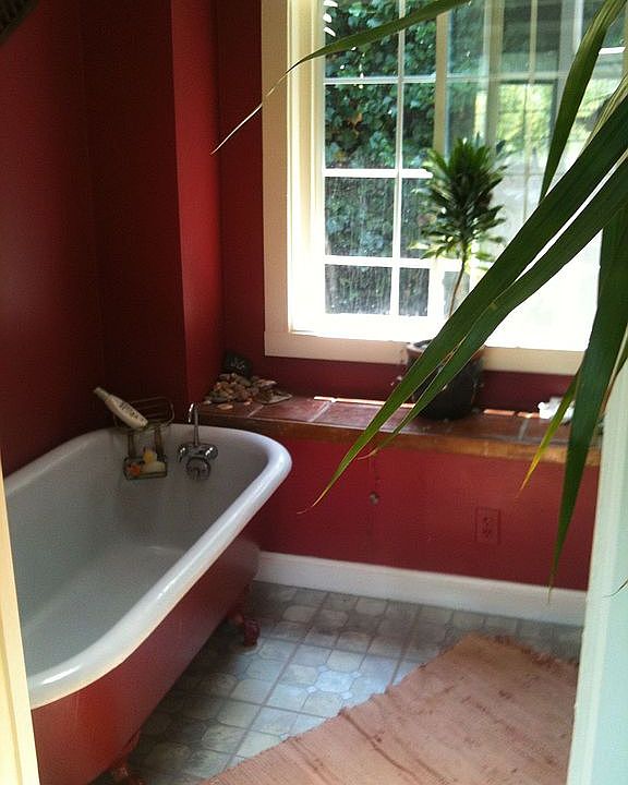 2nd image of 56 Bay Rd