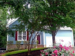 2010 Chedington Dr, Apex, NC 27502