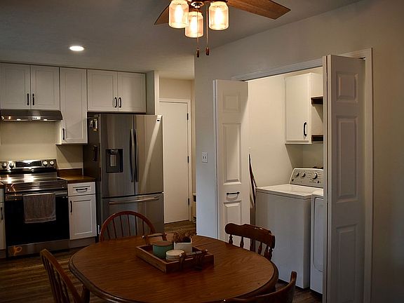 5th image of 14596 Broadwood Dr