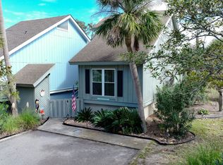 12 Periwinkle Ct, Saint Helena Island, SC 29920