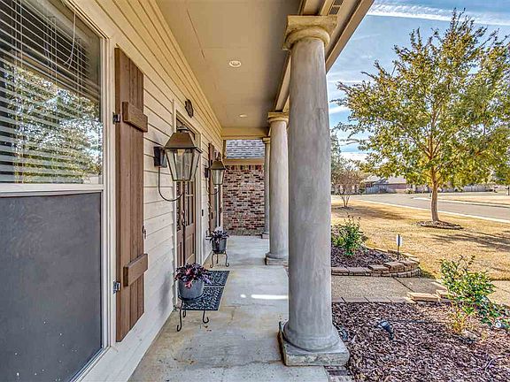 5th image of 106 Bear Creek Cir
