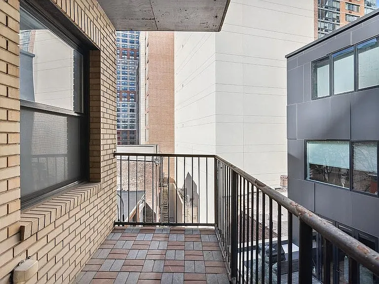 154 Steuben St #603 — Photo 9
