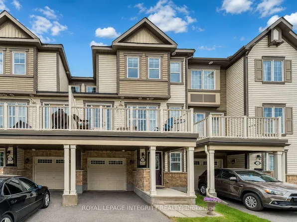 138 Grenadine St, Ottawa, ON K2S 0P1